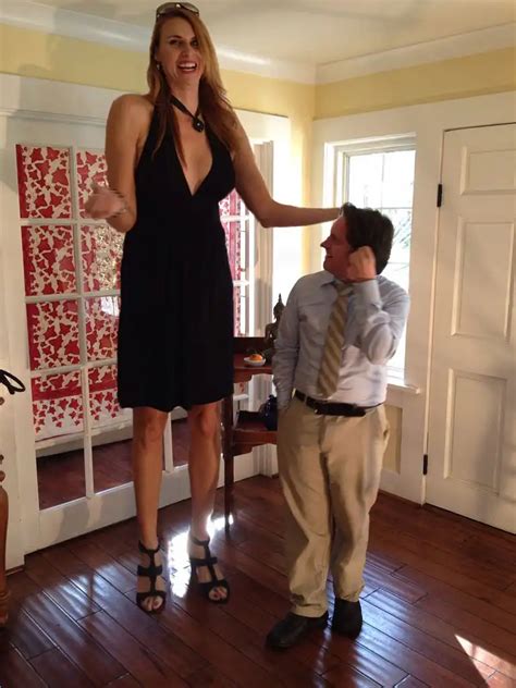 amazon eve height weight|Amazon Eve Height in cm, Meter, Feet and Inches, .